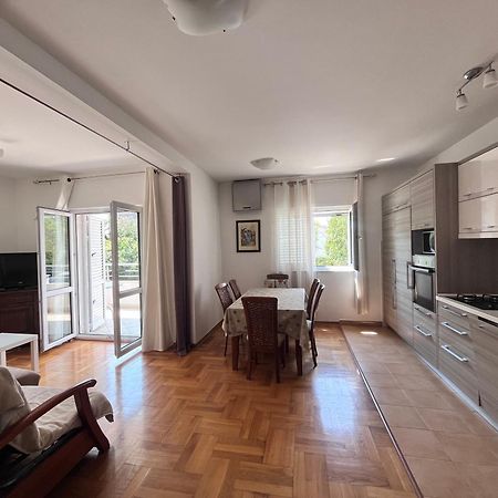 Apartment Belani, Own Parking ティヴァト エクステリア 写真